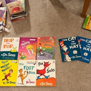 Free book + Dr. Seuss Children's set of 7 handbooks Book Collection
